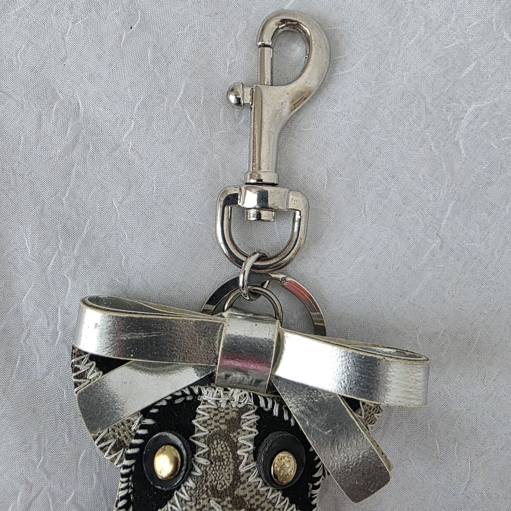 Auth Gucci GG French Bulldog Leather Keychain/Charm - Picture 7 of 8
